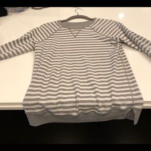 Lululemon reversible sweatshirt sz 6